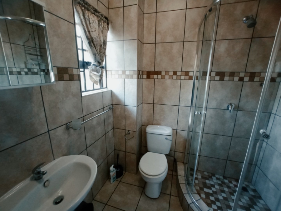 2 Bedroom Property for Sale in Bult West North West
